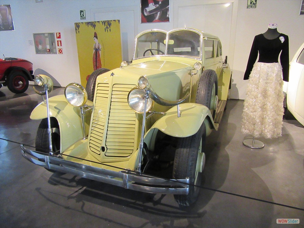 Dali-inspired 1930 car of owner of the Waldorf Hotel
